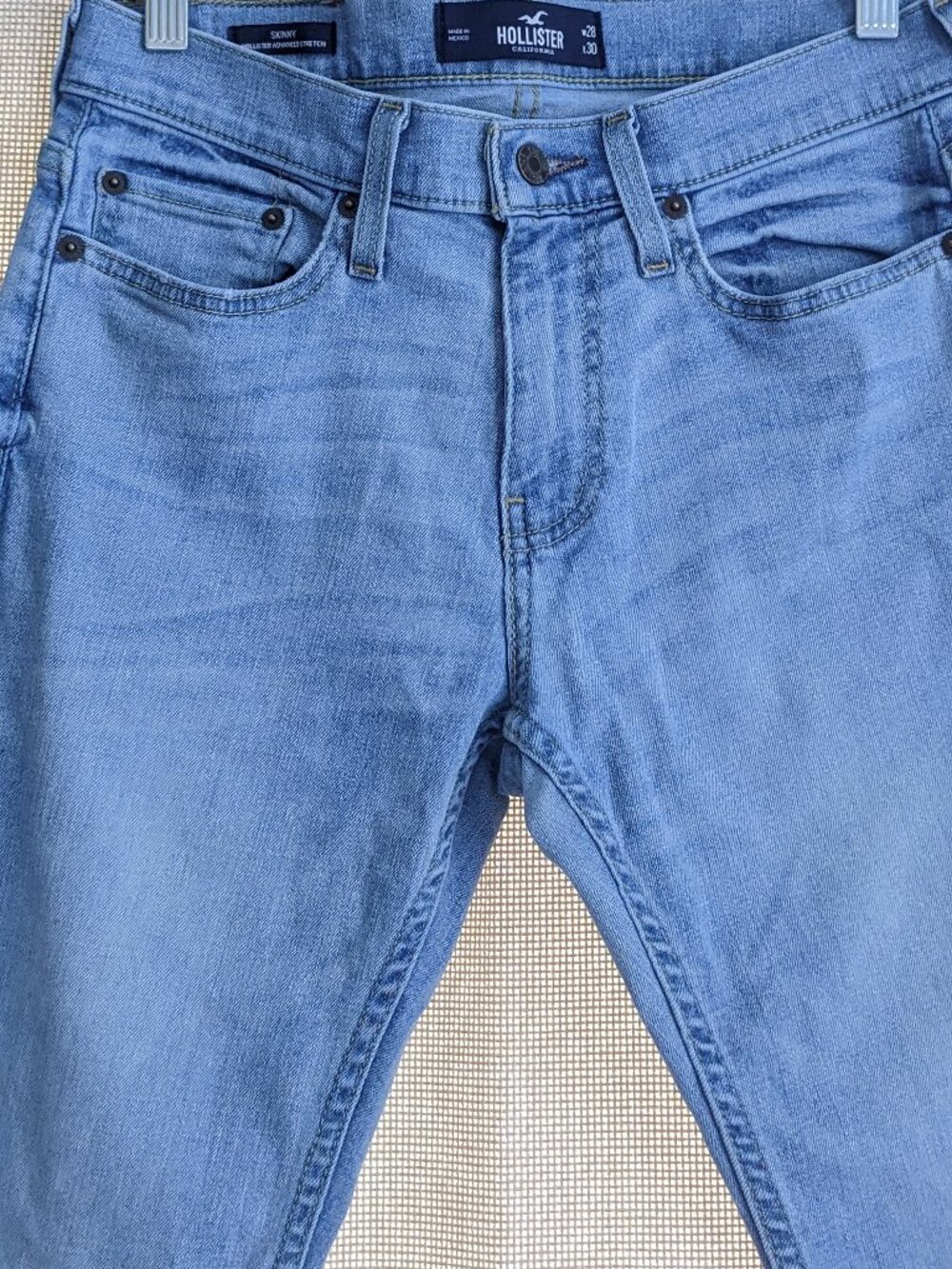 Hollister, CA Light Wash Skinny Advanced Stretch Light Blue Jeans, Size W28 L30